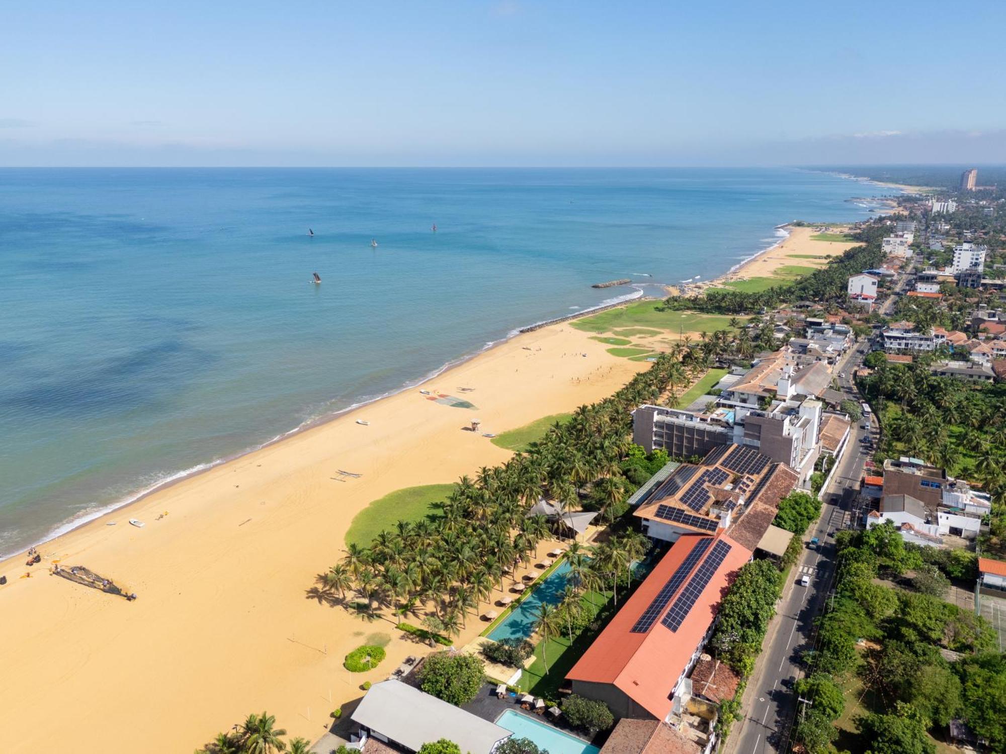 Jetwing Beach Negombo Exterior photo